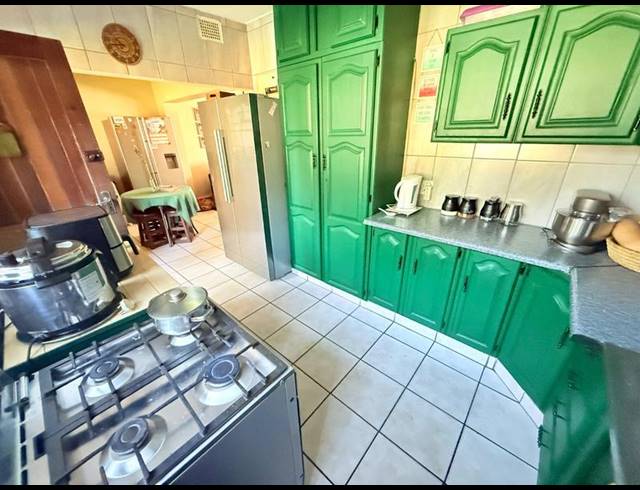 3 BEDROOM HOUSE FOR SALE IN VANDERBIJLPARK CW 1